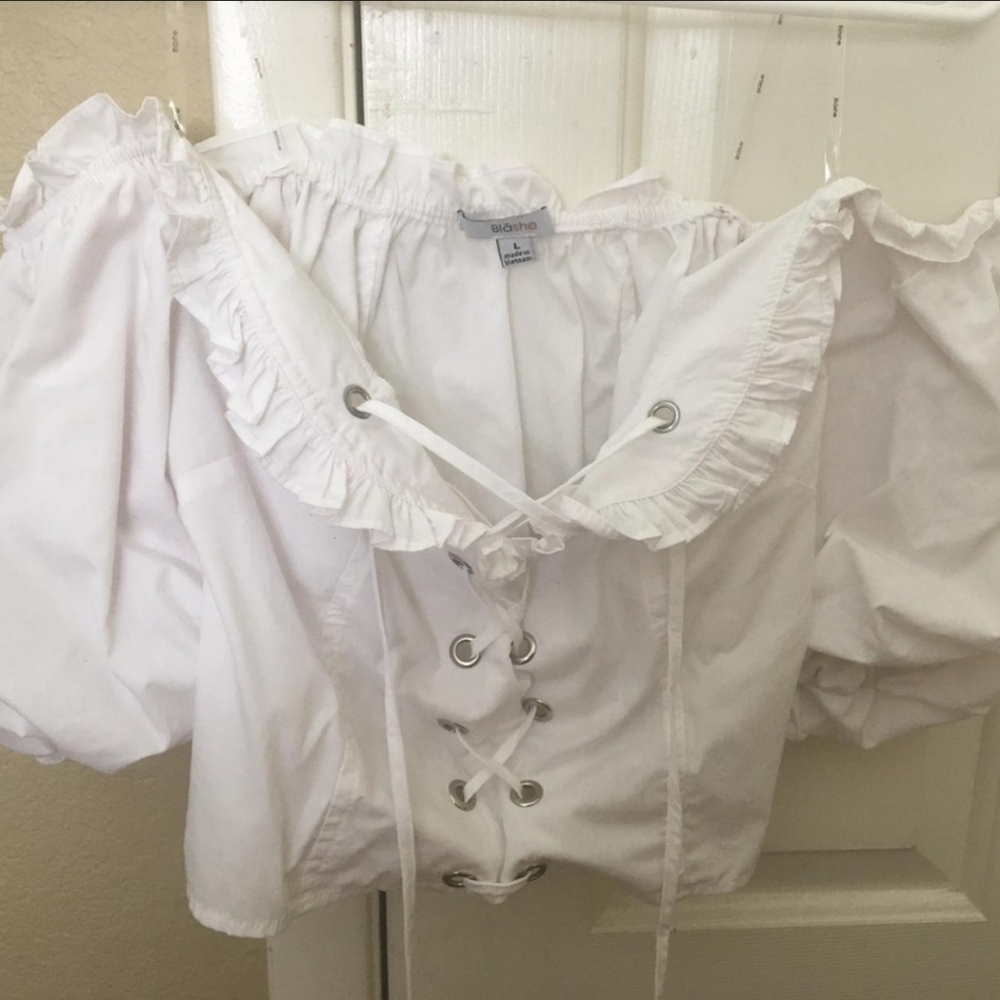 White lace up top